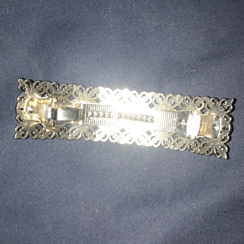 Sparkly barette - Picture 3 of 7